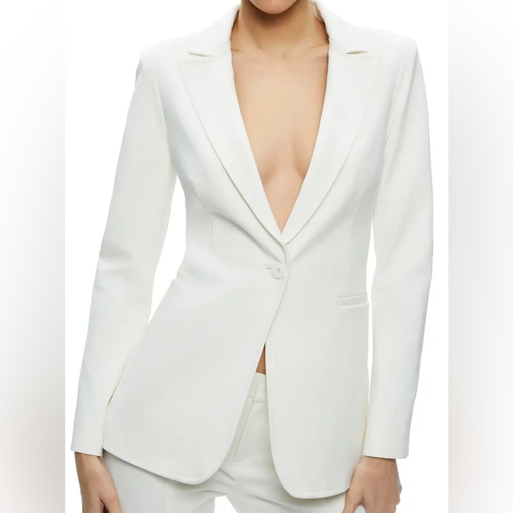 Unique Elegant White Women's Blazer! NWOT